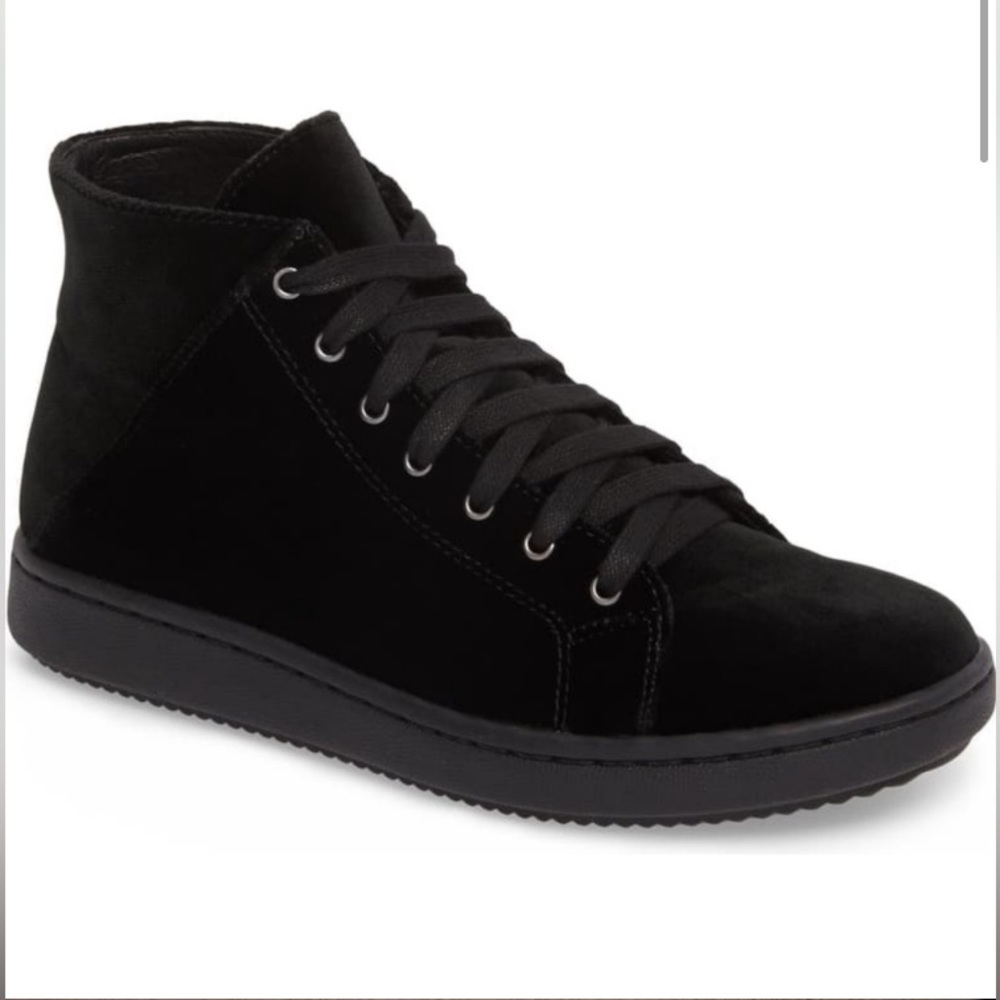 Eileen Fisher High Top Black Leather Sneakers